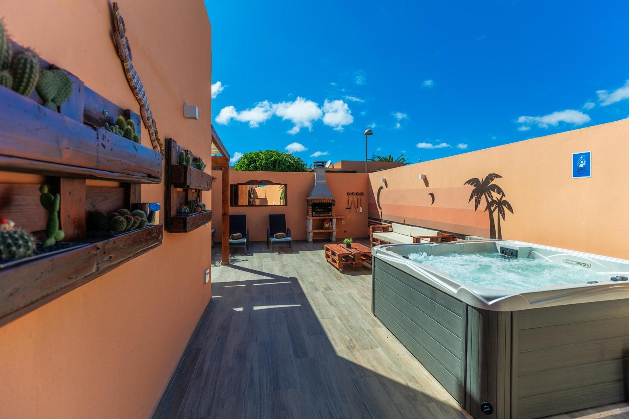 Villa Jacuzzi & Barbecue La Oliva Exteriér fotografie